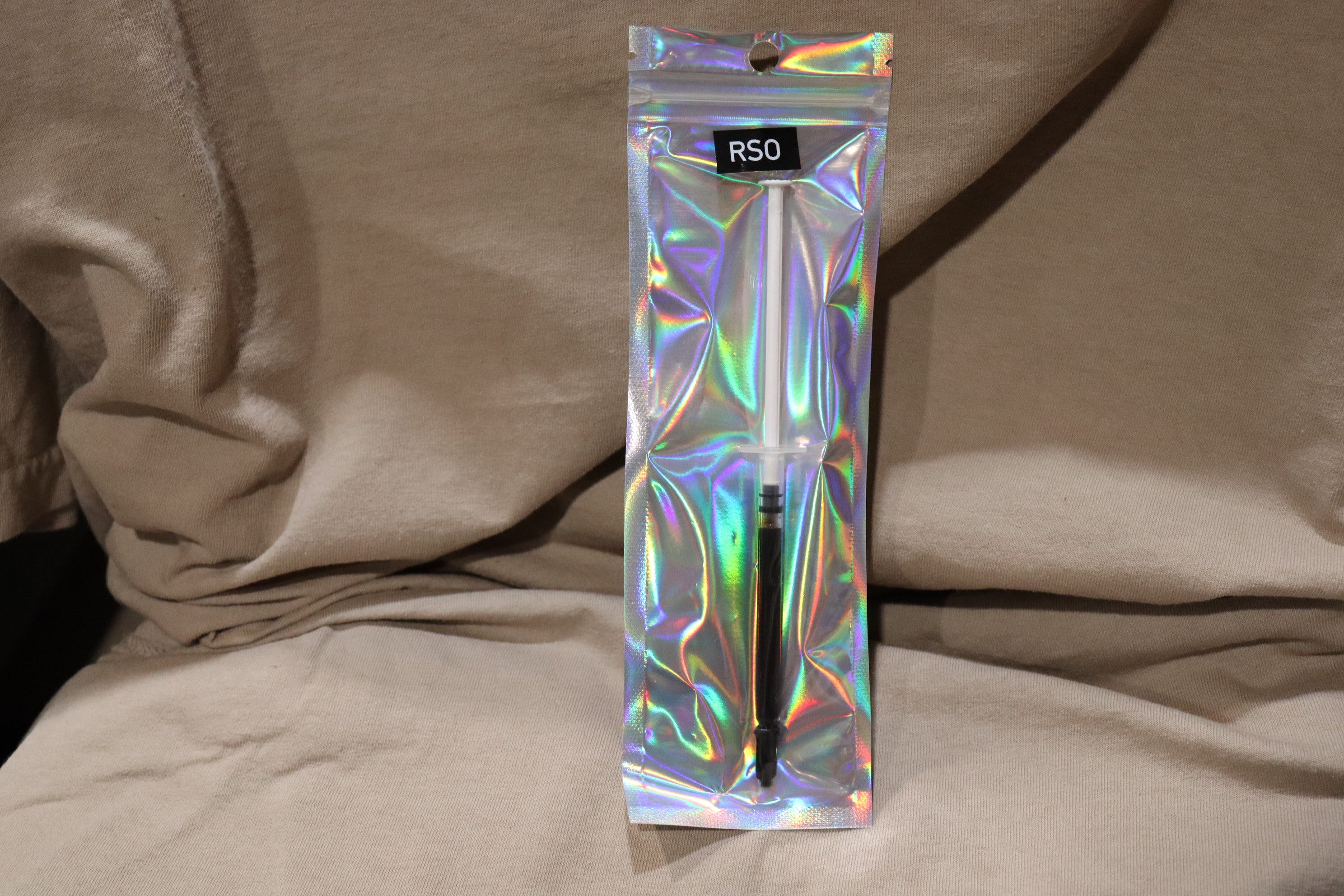 Syringe of RSO, Distillate or Cherry Oil
